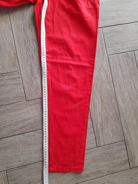 Červené riflovinové "mrkváče", zn. gate, vel.36, gate,36