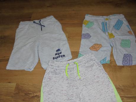 Kraťasy, vel. 128, 128