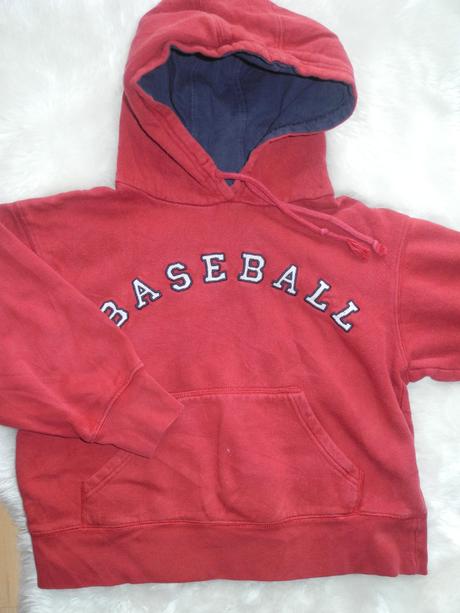 Mikina s kapucí, 110