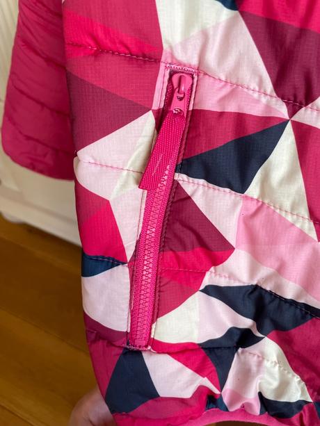 Dívčí zimní bunda zn. jack wolfskin vel. 140, jack wolfskin,140