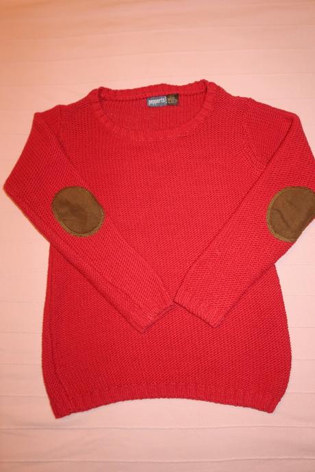 Červený svetr, pepperts,128