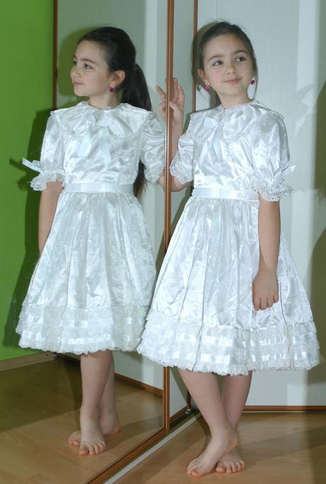 Společenské šaty družička, první svaté přijímání, 122