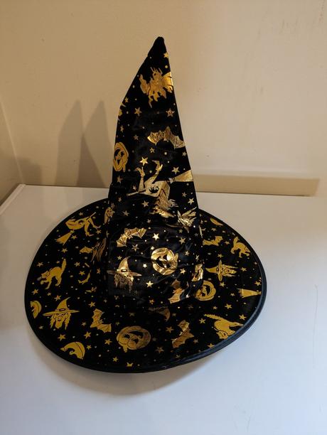 Čarodějnický klobouk pro dospělé a větší děti., 