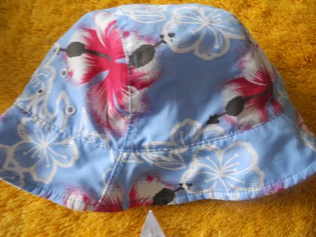 Klobouk oboustranný, 