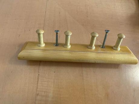 Dřevěný věšáček, 