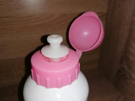 Aluminiová láhev s doktorkou plyšákovou,