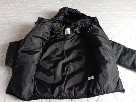 Černá přechodná bunda s kapucí, sinsay,146