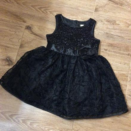 Slavnostní šaty, tu,110