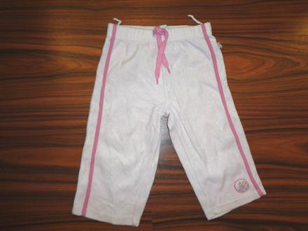 Růžové sametové tepláky, 86