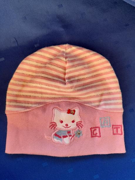 Růžová čepice s obrázkem, 80