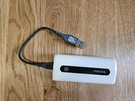 Napájecí přenosný zdroj usb 5000ma, 