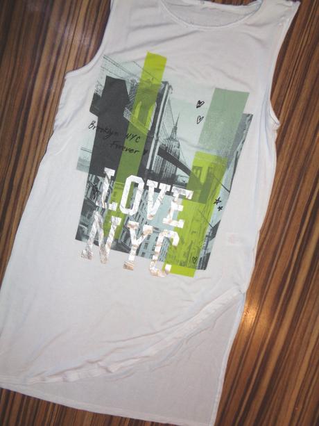 Velmi příjemný delší top, tu,134