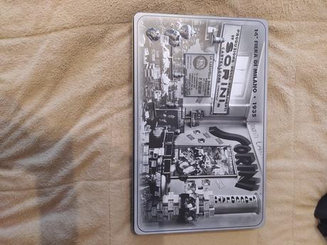 Plechová krabička, 