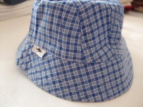 Modro-biely károvaný klobúčik obvod hl. 48 cm, rada,74