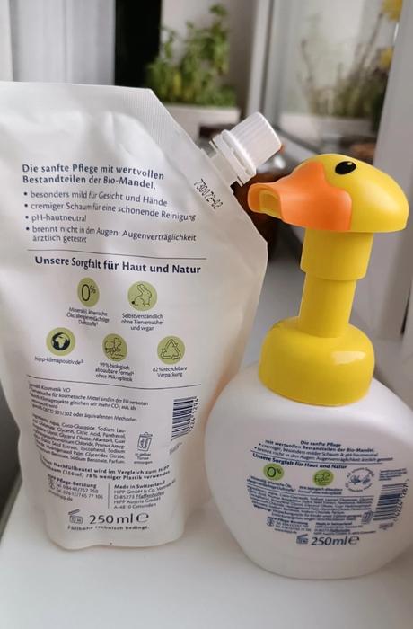 Pěnové mýdlo kačenka + náhradní náplň hipp, 