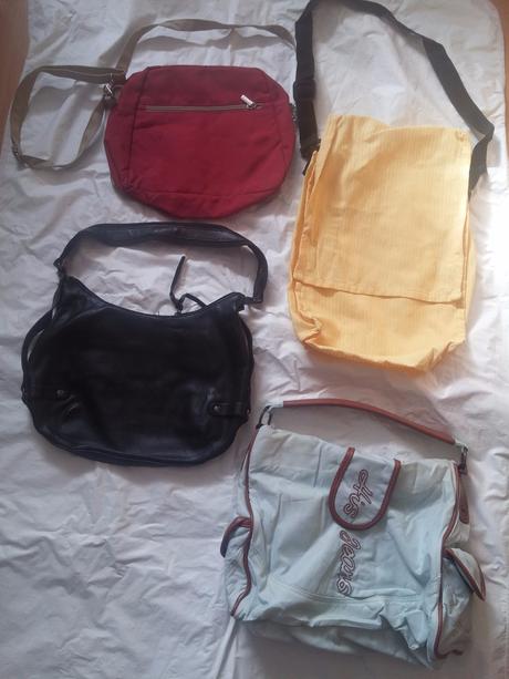 Kabelky, messengery, oriflame