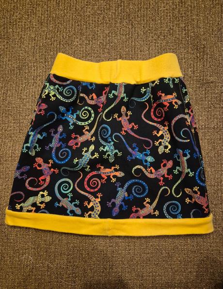 Softshelová zateplená sukně s ještěrkami vel. 116, 116