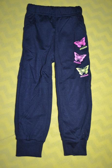 Dívčí tepláky v.128 nové, 128