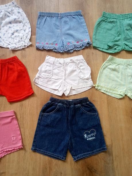 11 x kraťasy / šortky, vel odpovídá 86/92, 20kč/ks, 86