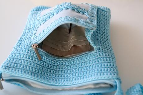 Dívčí háčkovaná kabelka, 