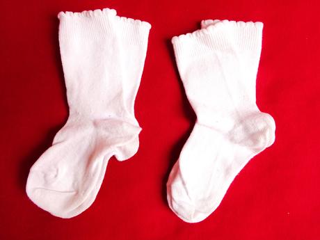 2x bílé ponožky, 27