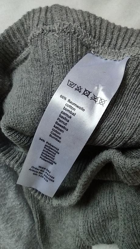 Troje šedé punčocháče, 116