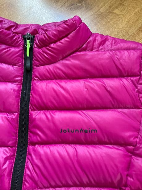 Kvalitní, teplá péřová bunda jotunheim, vel 38, m