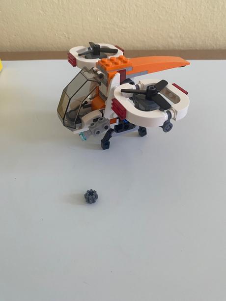 Lego creator set 31071,