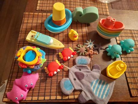 Hračky do vody, loď, 