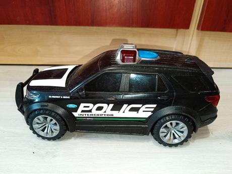 Auta, policie, popeláři pro chlapečka, 