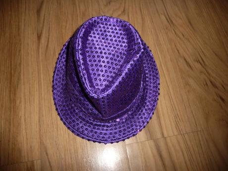 Fialový klobouk- čepice s flitry vel.52- 6-8let, 122