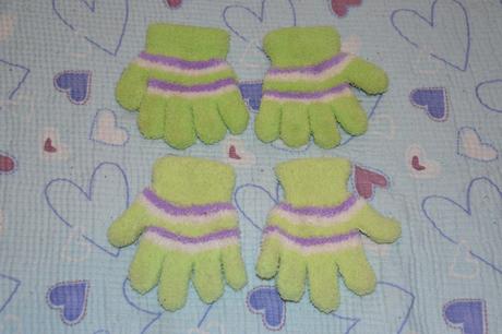 2x chlupatkové rukavice - i pro dvojčata, 110