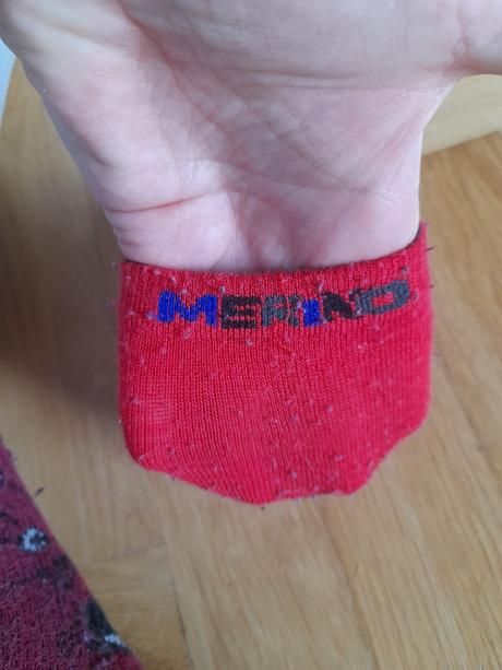 Merino spodky a ponožky, 104