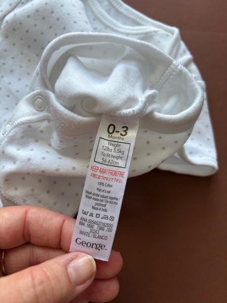 Body bile s puntíky - v.0/3 měsíců, george,62