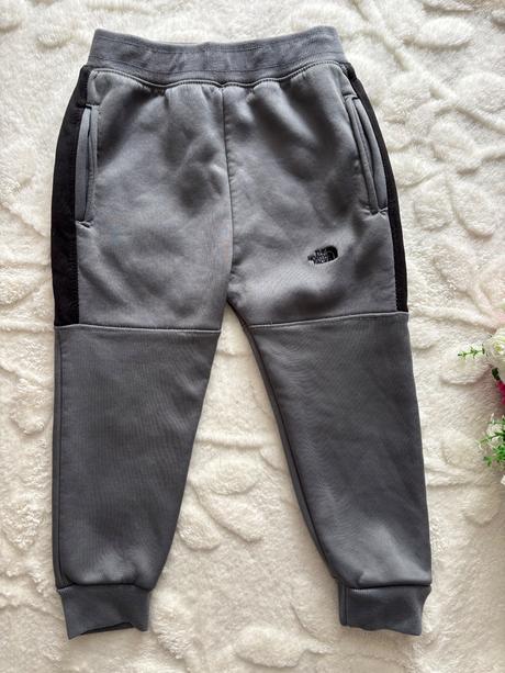 Tepláky silné - v.cca 2/3 roky, 98