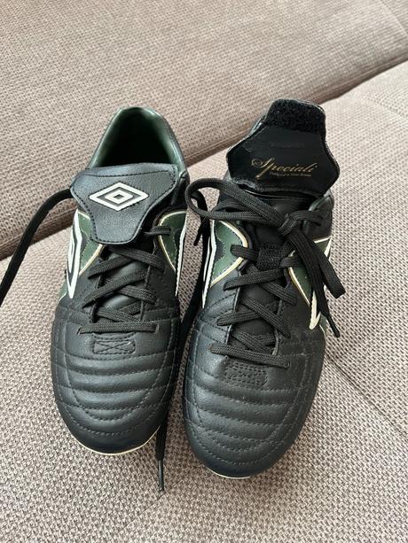Kopačky umbro speciali, 39