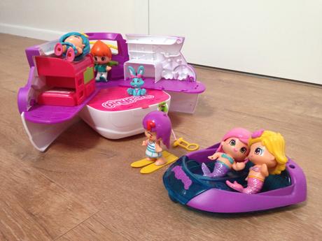 Pinypon famosa panenky, lod, prislusenstvi, 