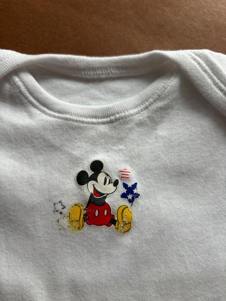 Body bílé mikie - v.6/9 měs, disney,74