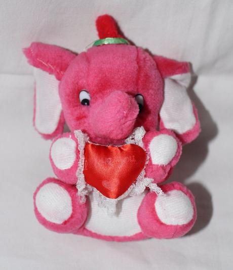 Ae97. plyšový slon, 