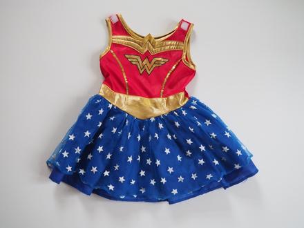 Kostým wonder woman vel 104, 