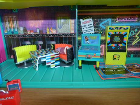 Mga l.o.l. surprise klubovna,