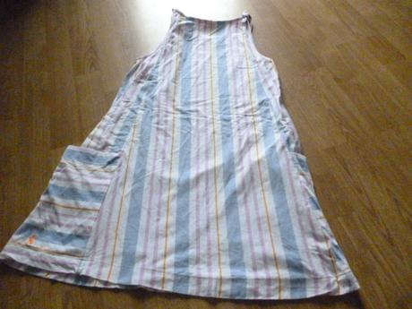 Pruhaté šaty vel. 10-11, 146