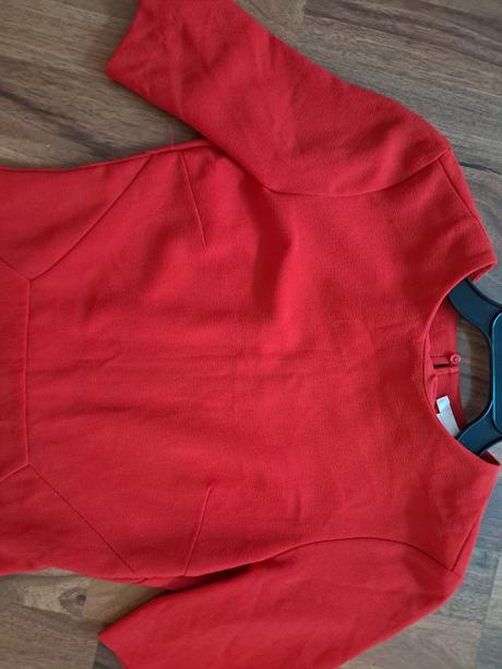 Červené pouzdrove saty, h&m,36