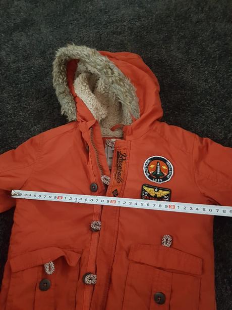 Krásná zimní bunda vel. 3-4 roky., 98