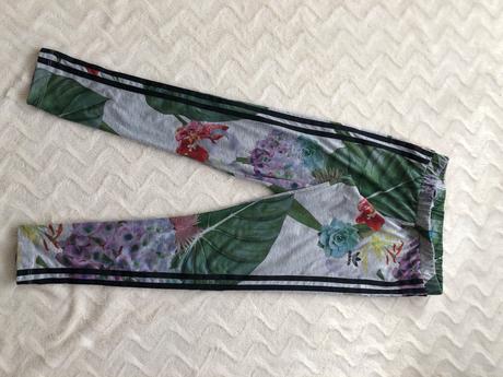 Adidas 34 sede leginy s květovaným vzorem, adidas,34