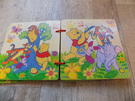 Dřevěná knížka medvídek pu, 