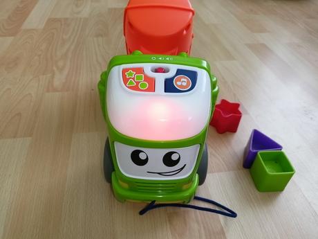 Vkládací auto fisher price, 