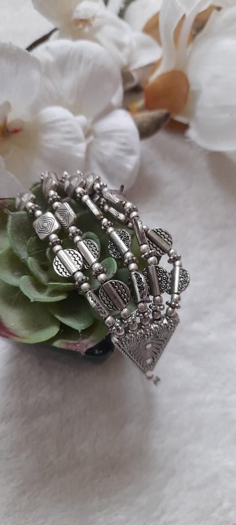 Antický stříbrný náramek,