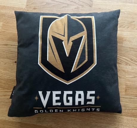 Polštář nhl golden knights l.a. cca 40 x 40 cm,