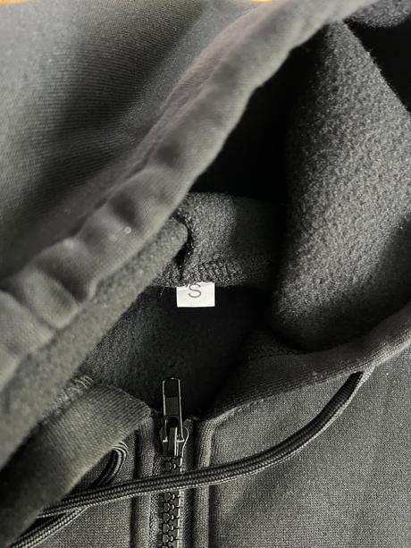 Černá mikina 77 shein vel. s/m, s